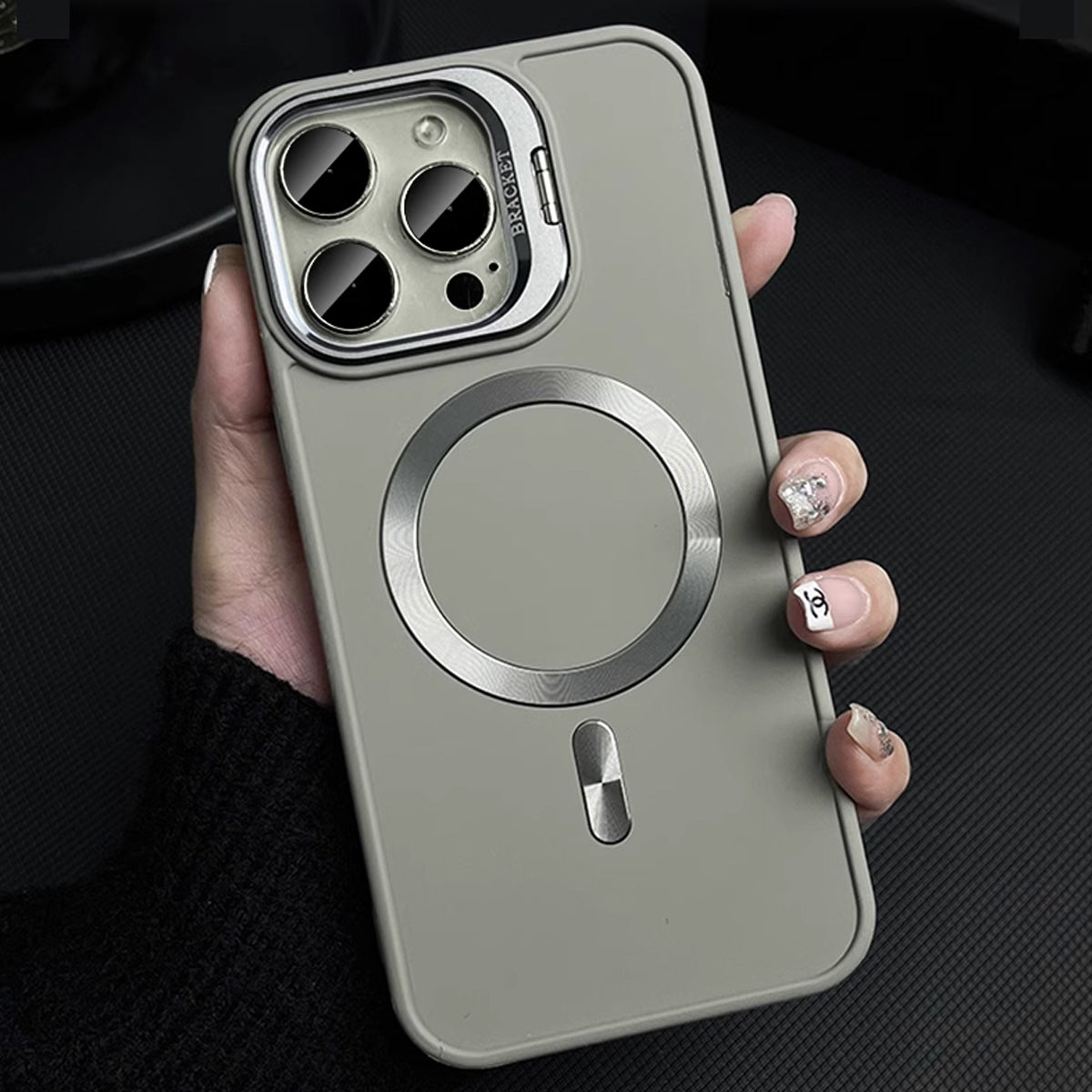 New Magnetic Plus High-end Creative Lens Holder iPhone Case